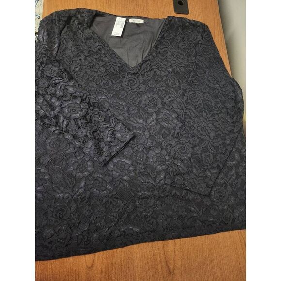 NWT Maurices 3X black Floral Lace V Neck Blouse (R) - Picture 2 of 6